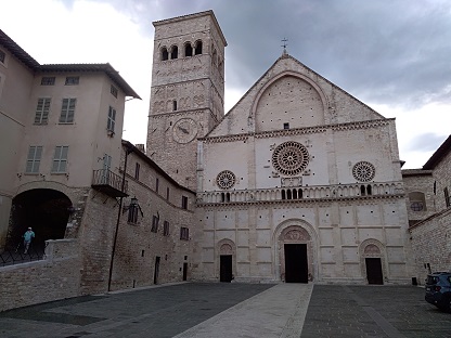 Assisi - katedrála svatého Rufina